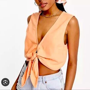 A&F • Linen-blend Tie-front Top • Size Medium